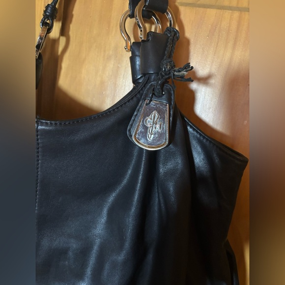 Cole Haan Black Leather Hobo Shoulder Bag w/ Logo Charm Large Slouchy Roomy Soft - Picture 5 of 15